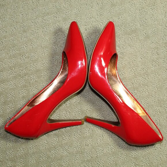 BCBGeneration Cielo Women's Sz 7.5B Red Patent Pointed Toe 4" Heels - Picture 4 of 6